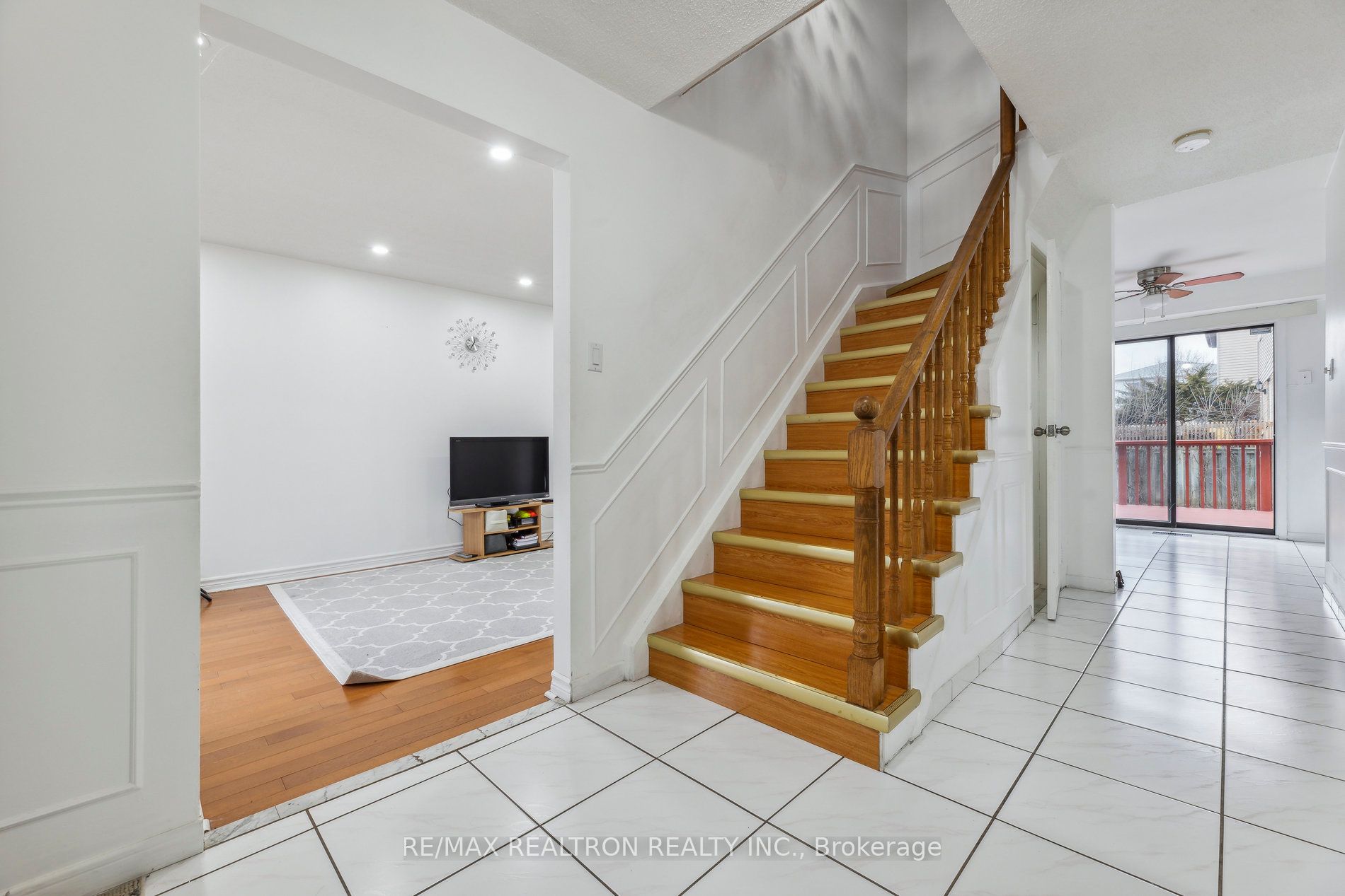 18 Charlton Cres
