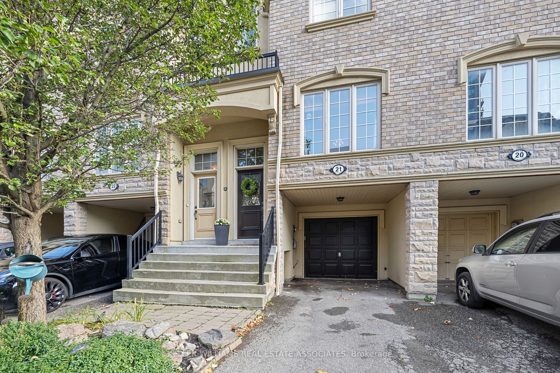 1250 St. Martins Drive, #21