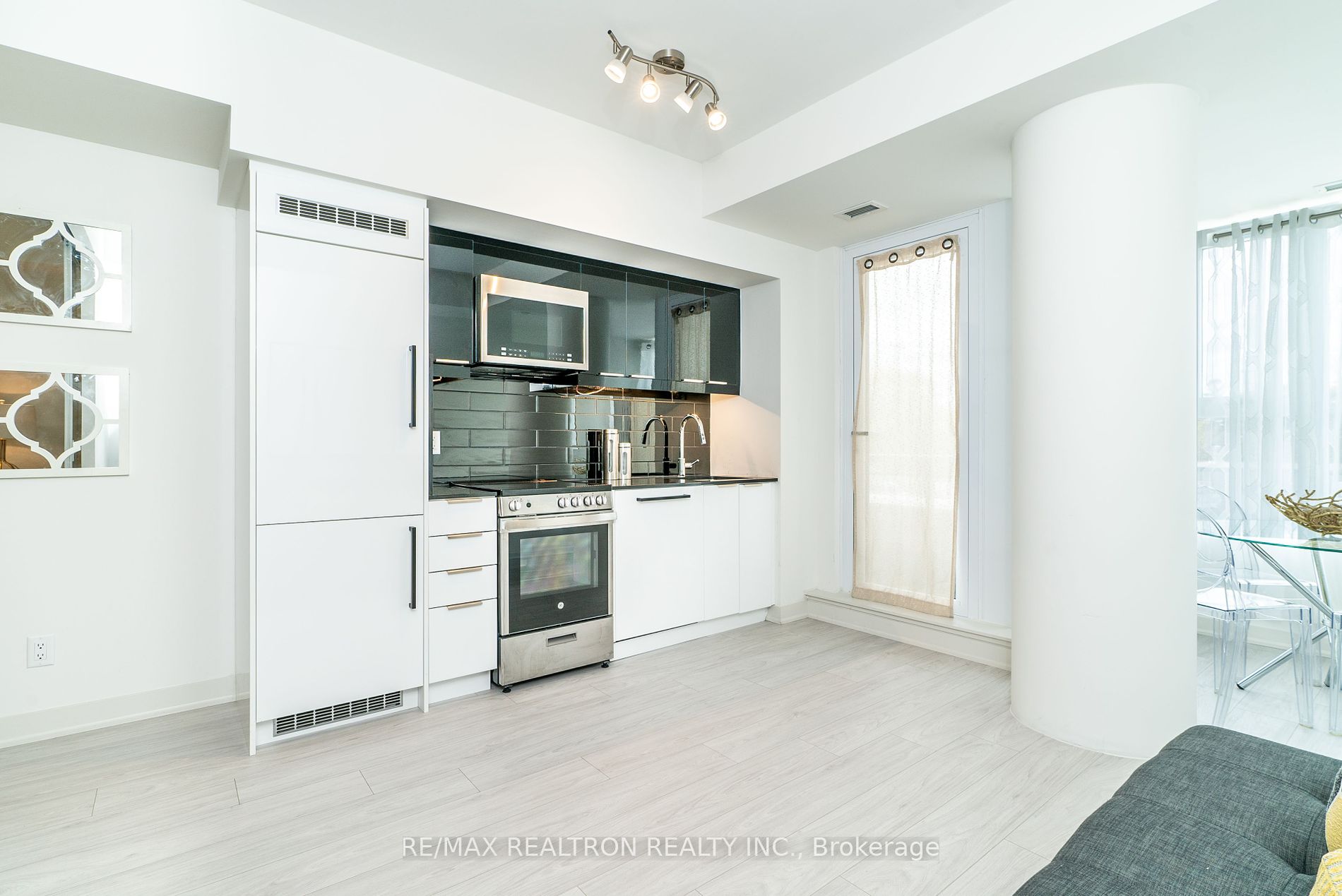 90 Glen Everest Road #309