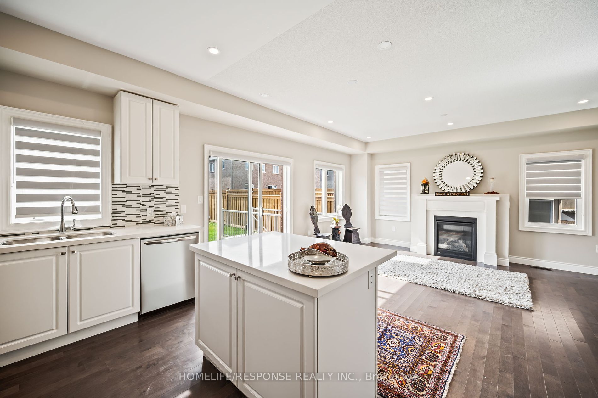 161 Douglas Kemp Crescent