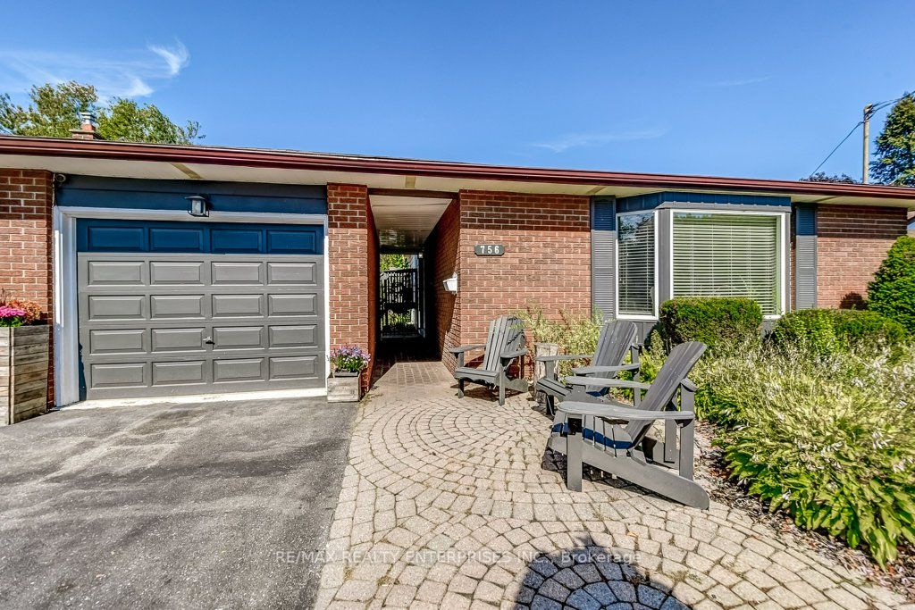 756 Ascot Ave