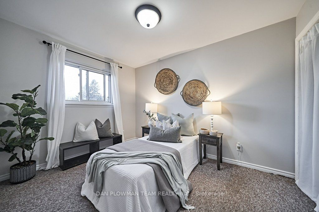 714 Pickering Beach Road