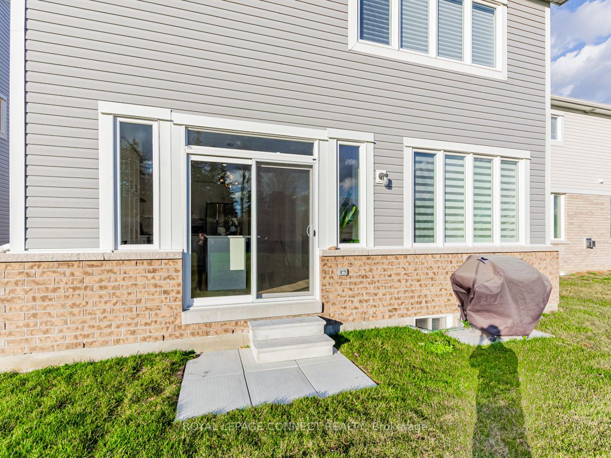 92 Forestlane Way
