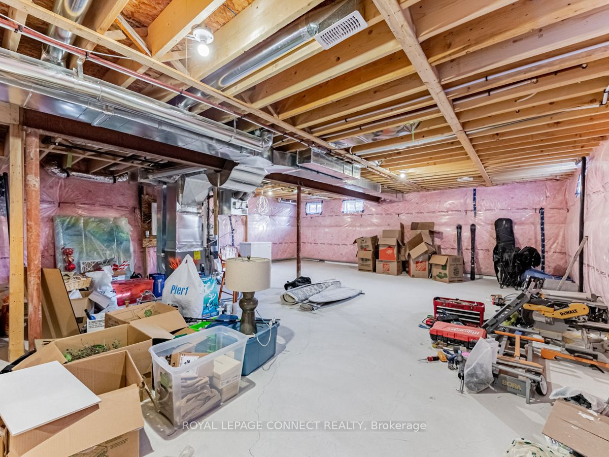 92 Forestlane Way