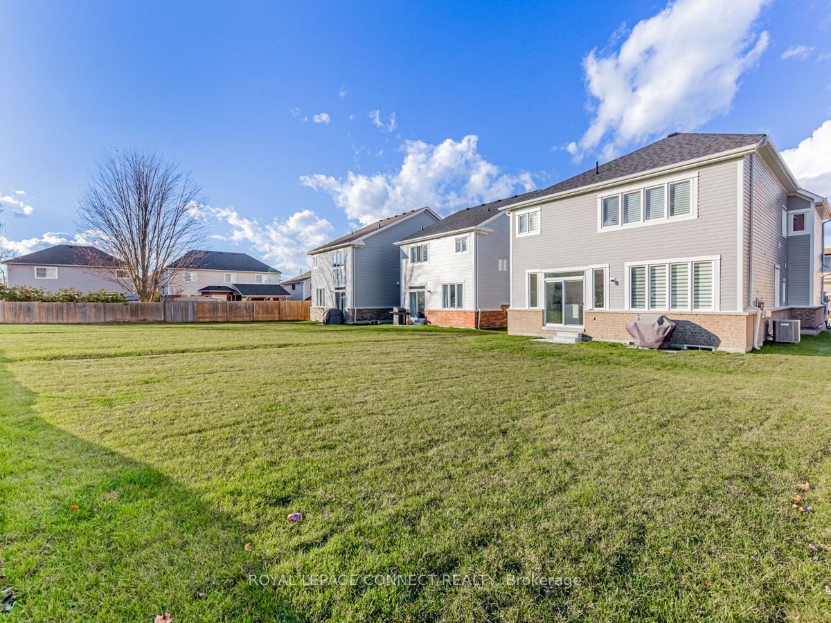 92 Forestlane Way