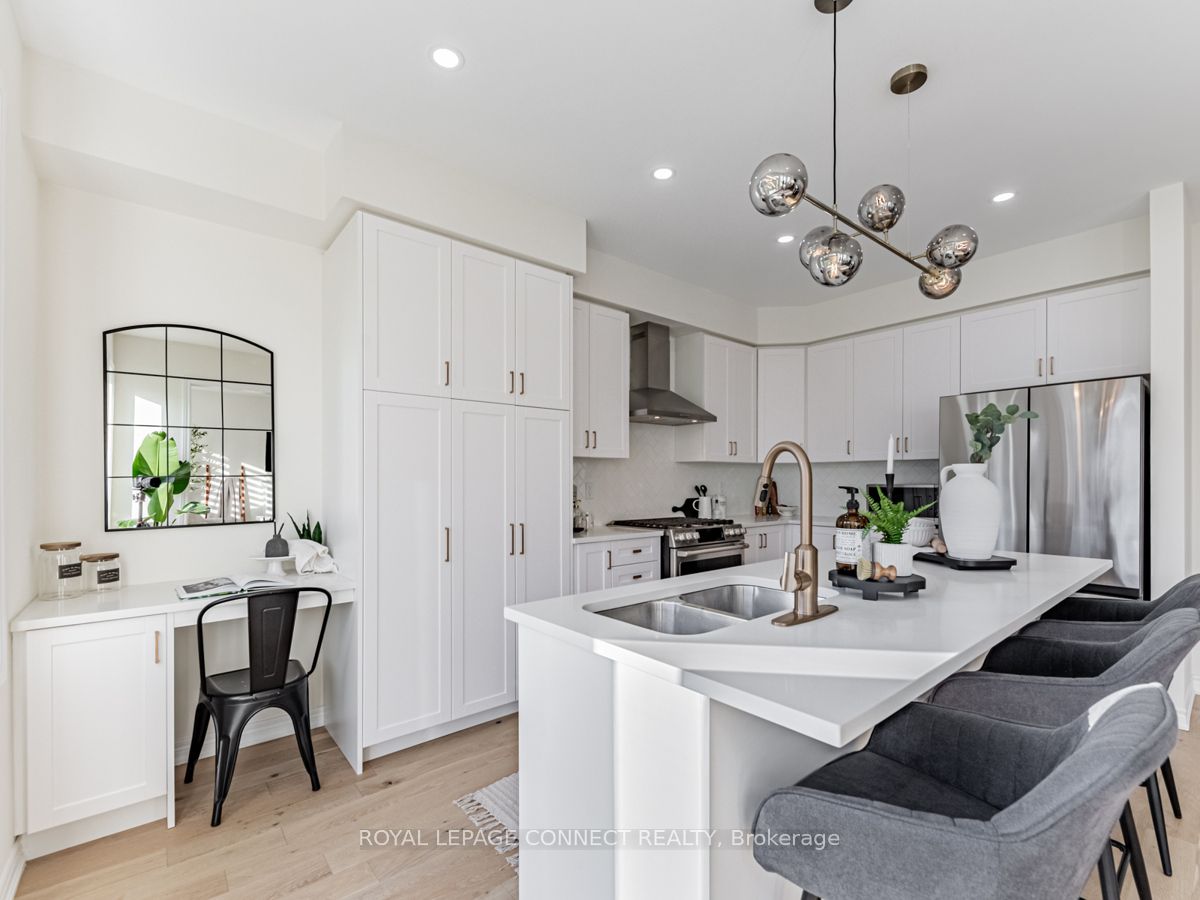 92 Forestlane Way