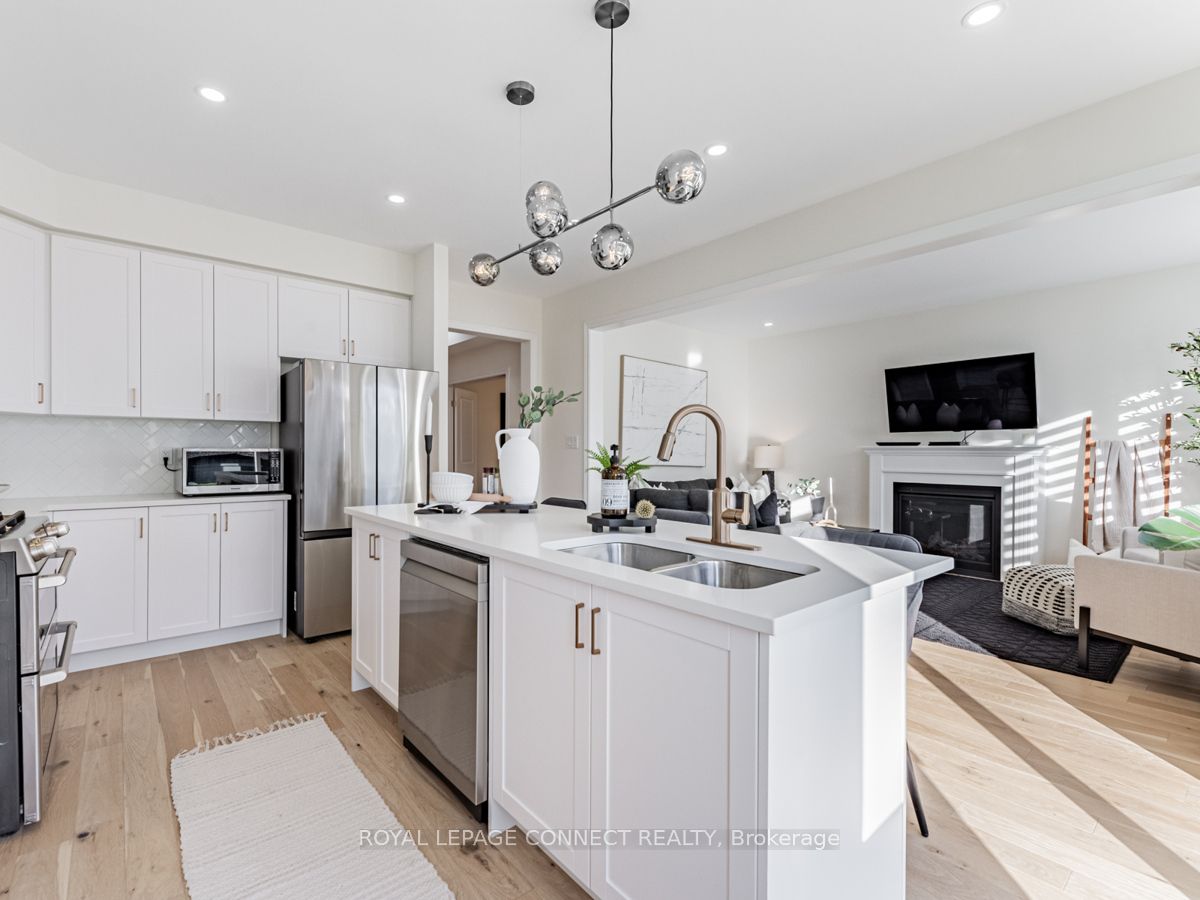 92 Forestlane Way