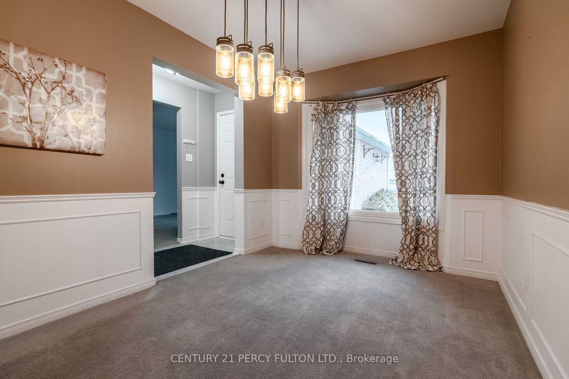14 Barnes Dr