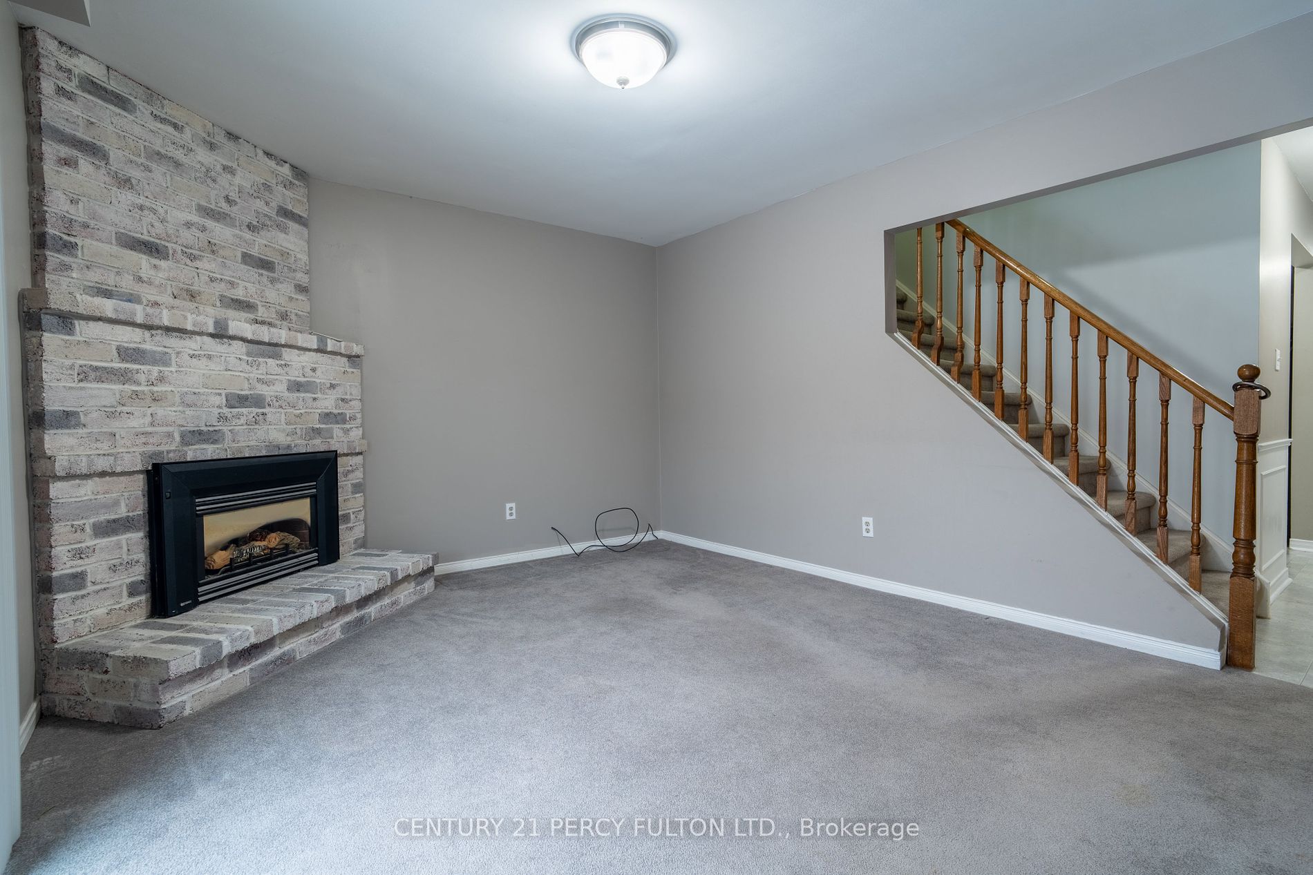 14 Barnes Dr