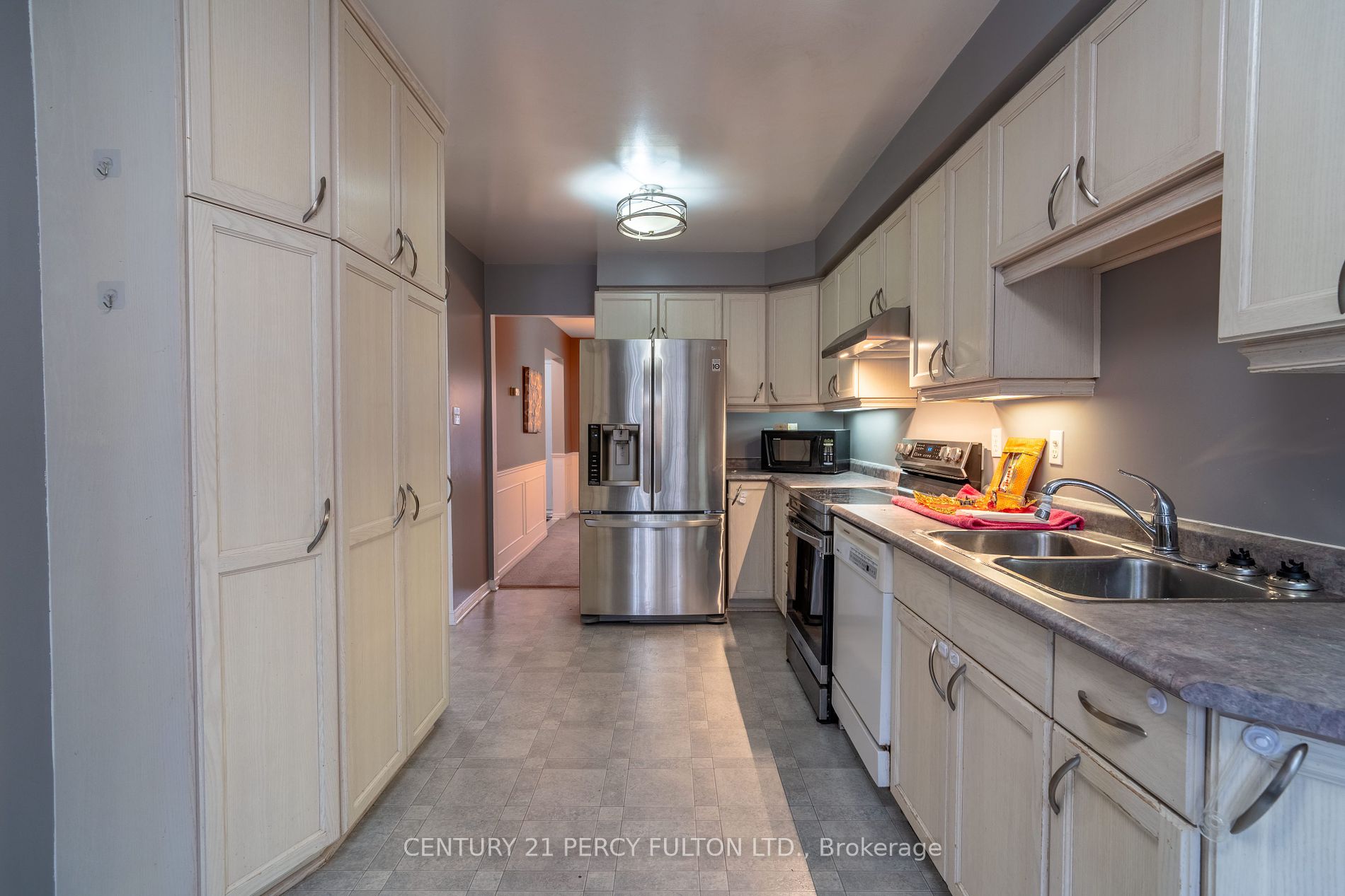 14 Barnes Dr
