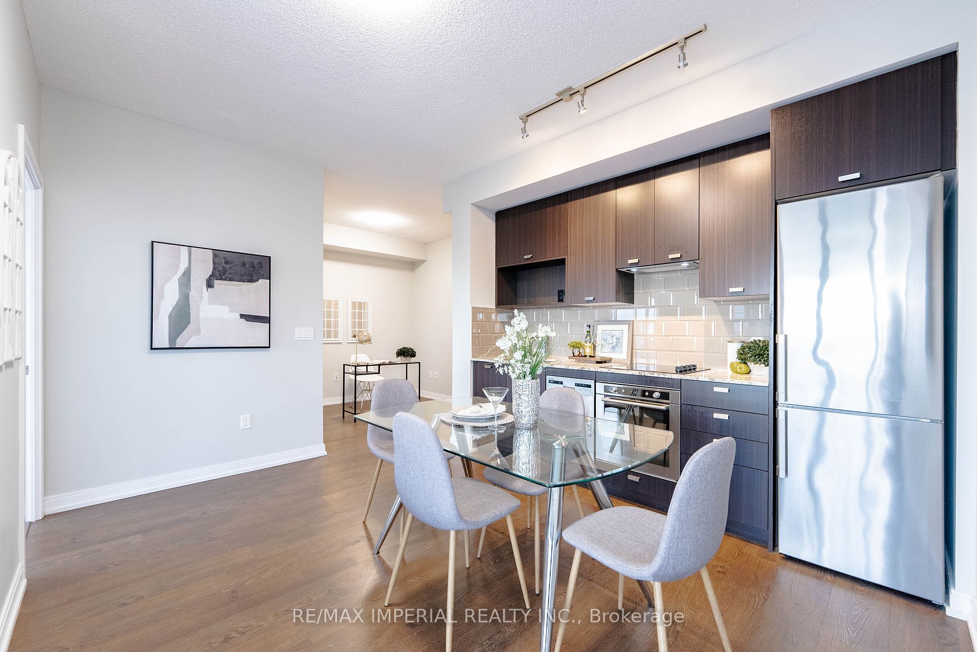 275 Village Green Sq, #2916