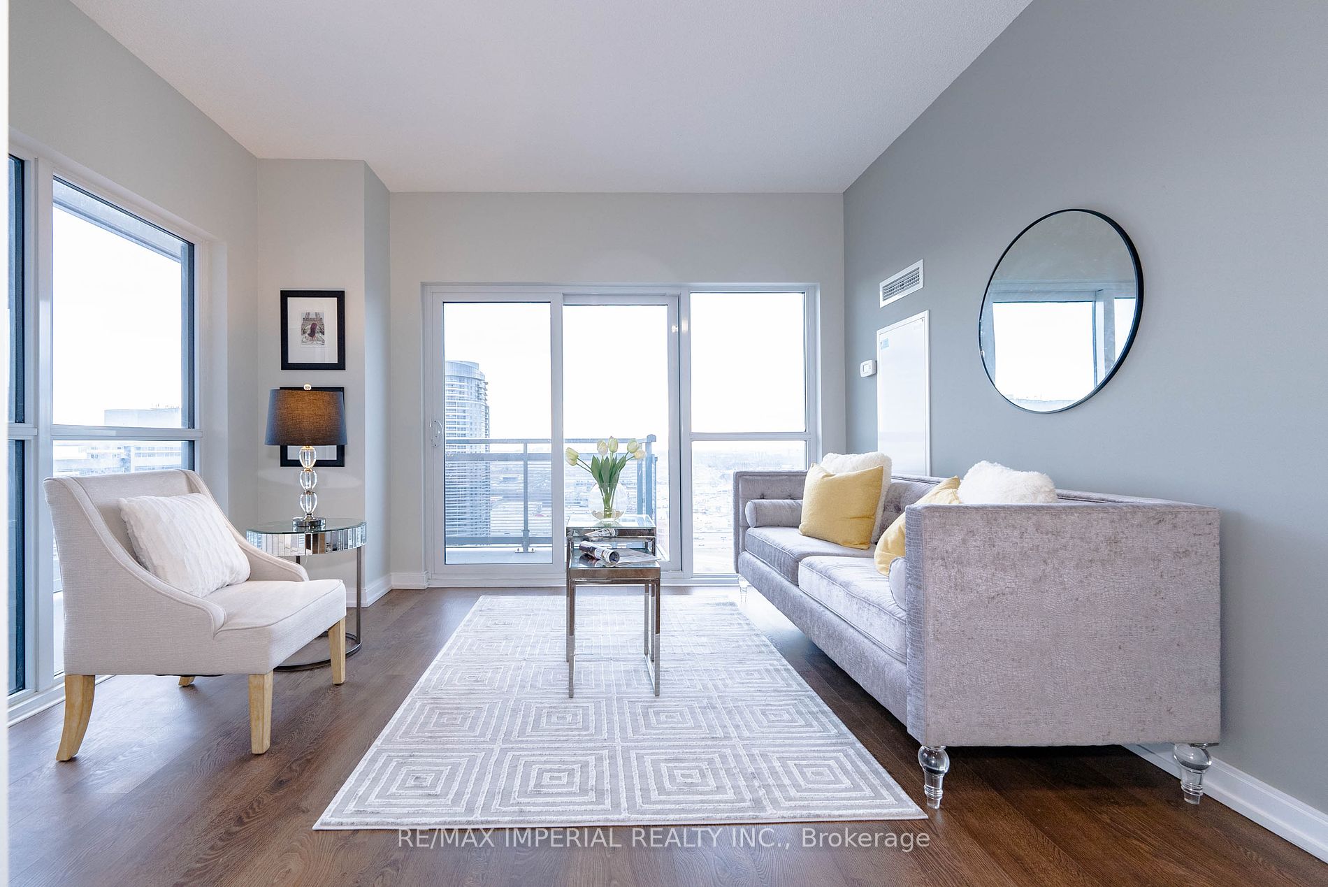 275 Village Green Sq, #2916