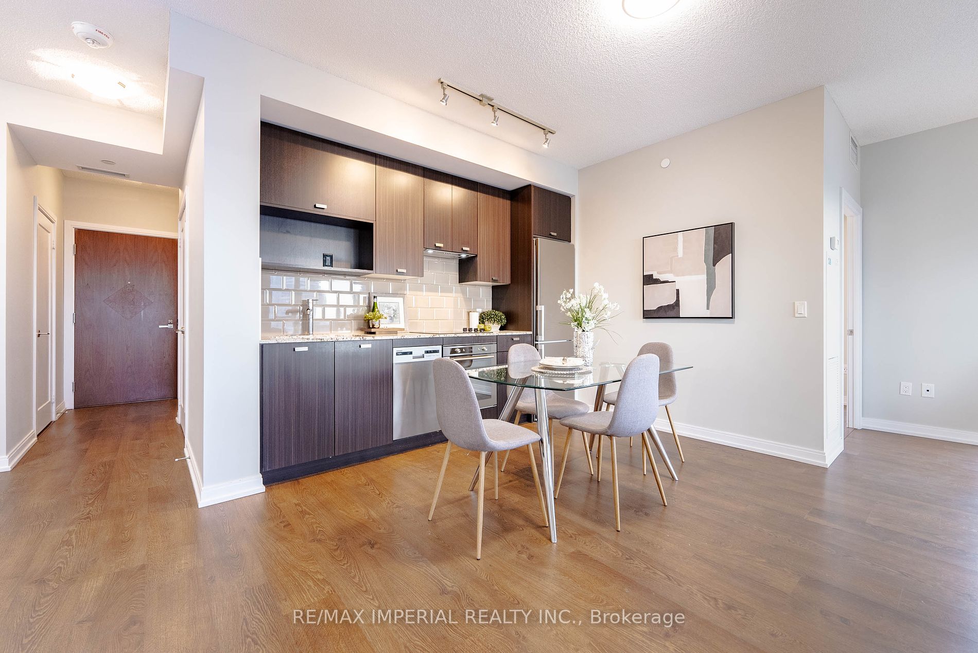275 Village Green Sq, #2916