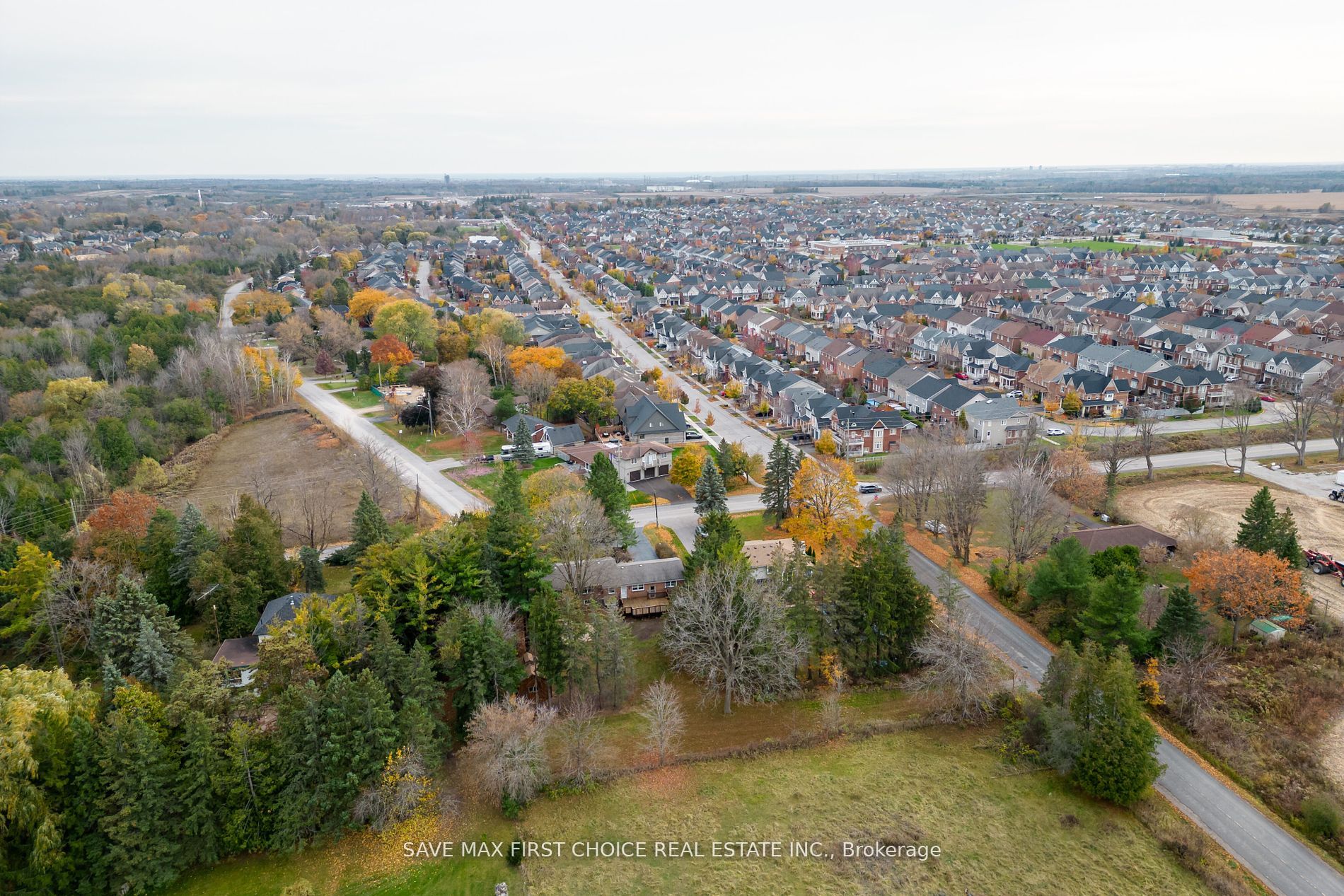 180 Columbus Rd W