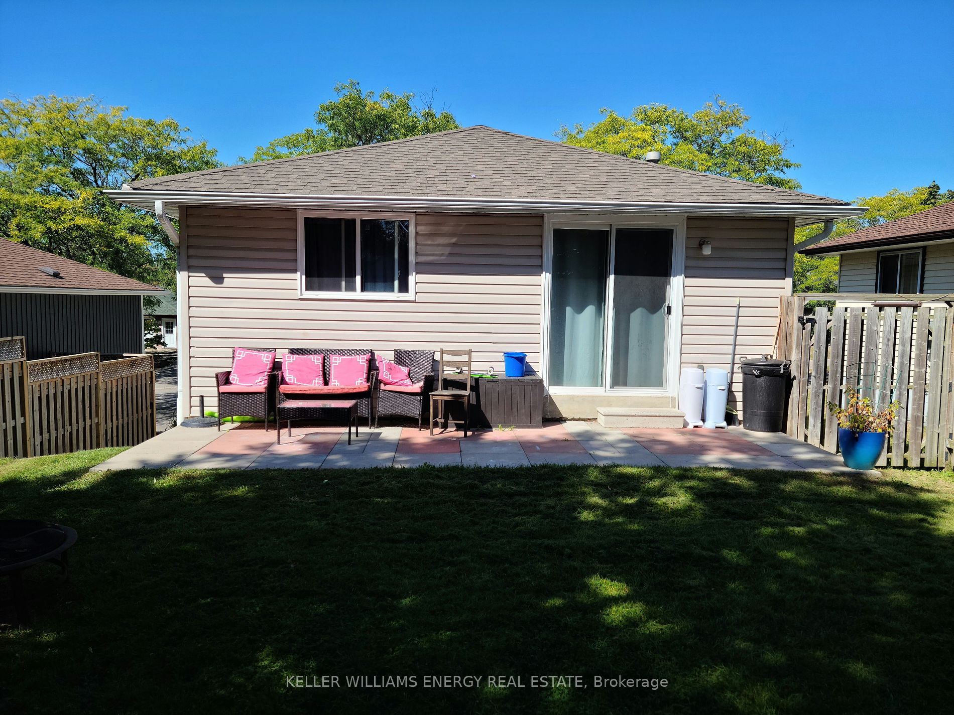 1217 Norman Crt