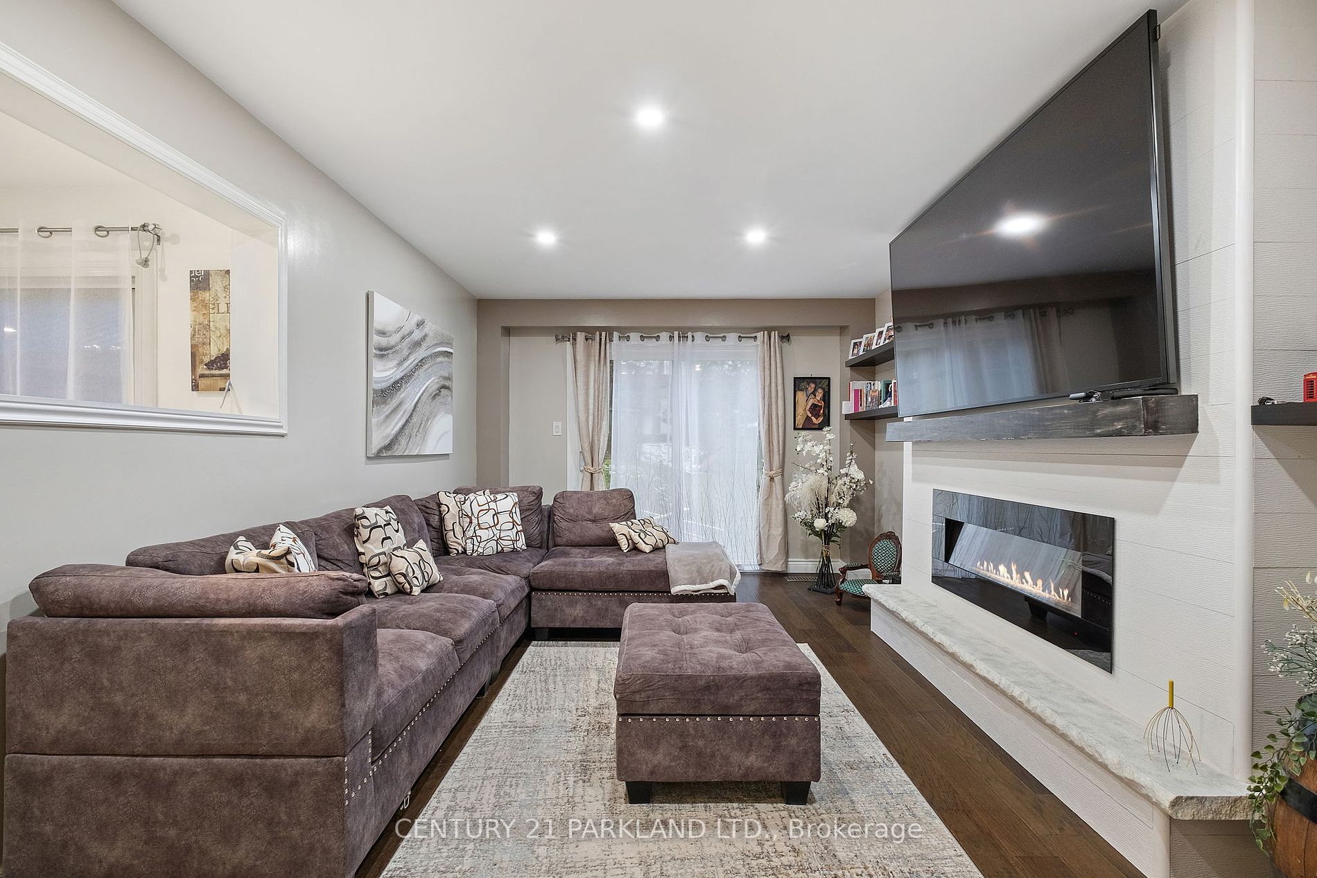 87 Bonacres Ave