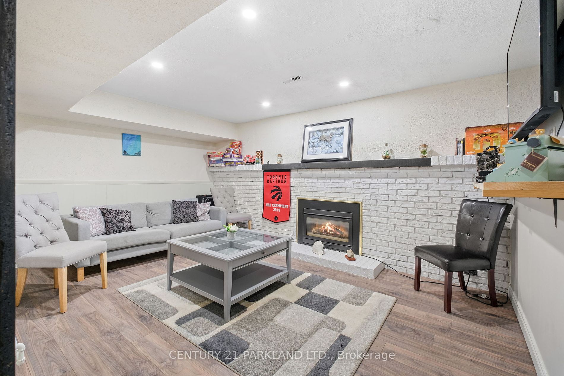 87 Bonacres Ave