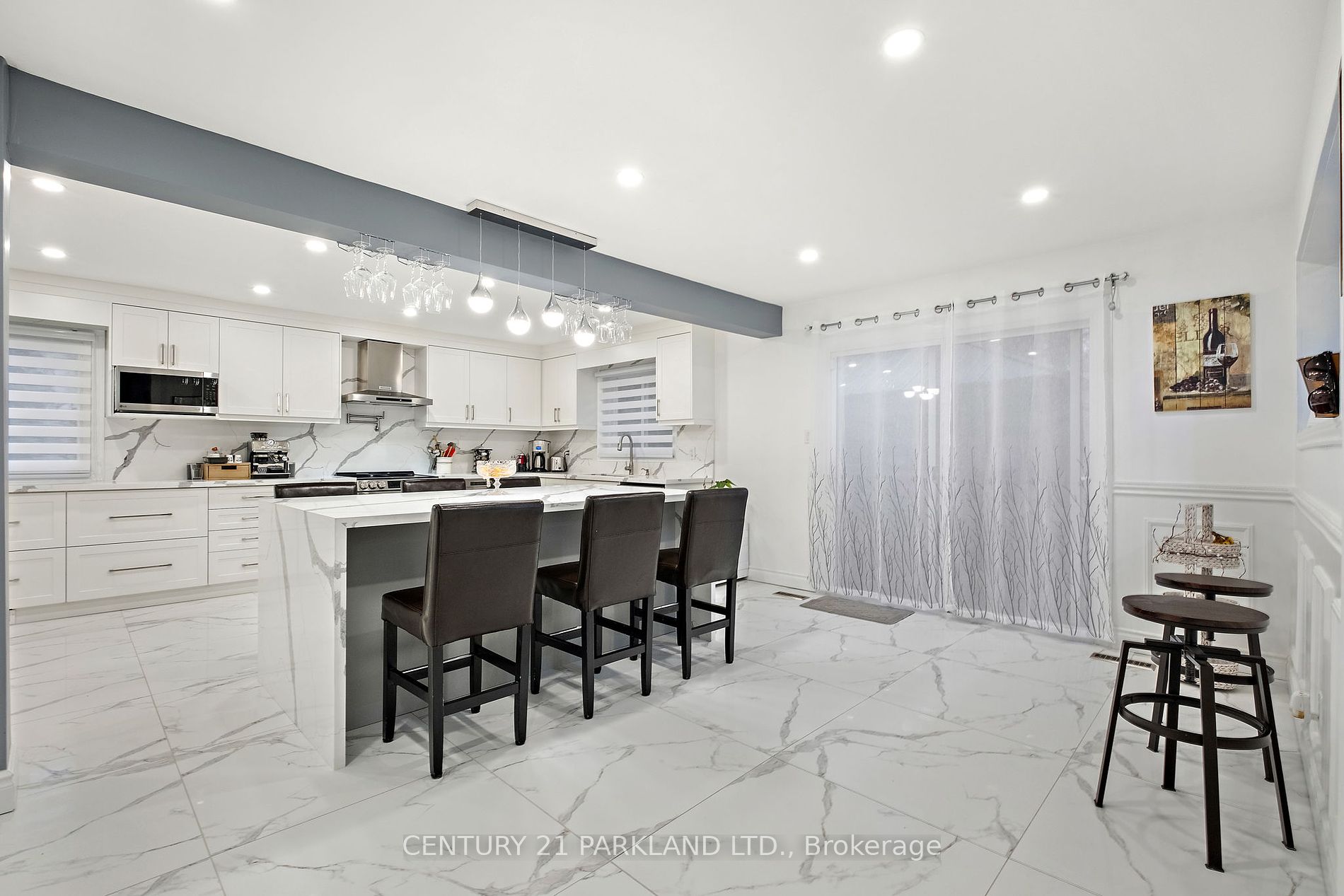 87 Bonacres Ave
