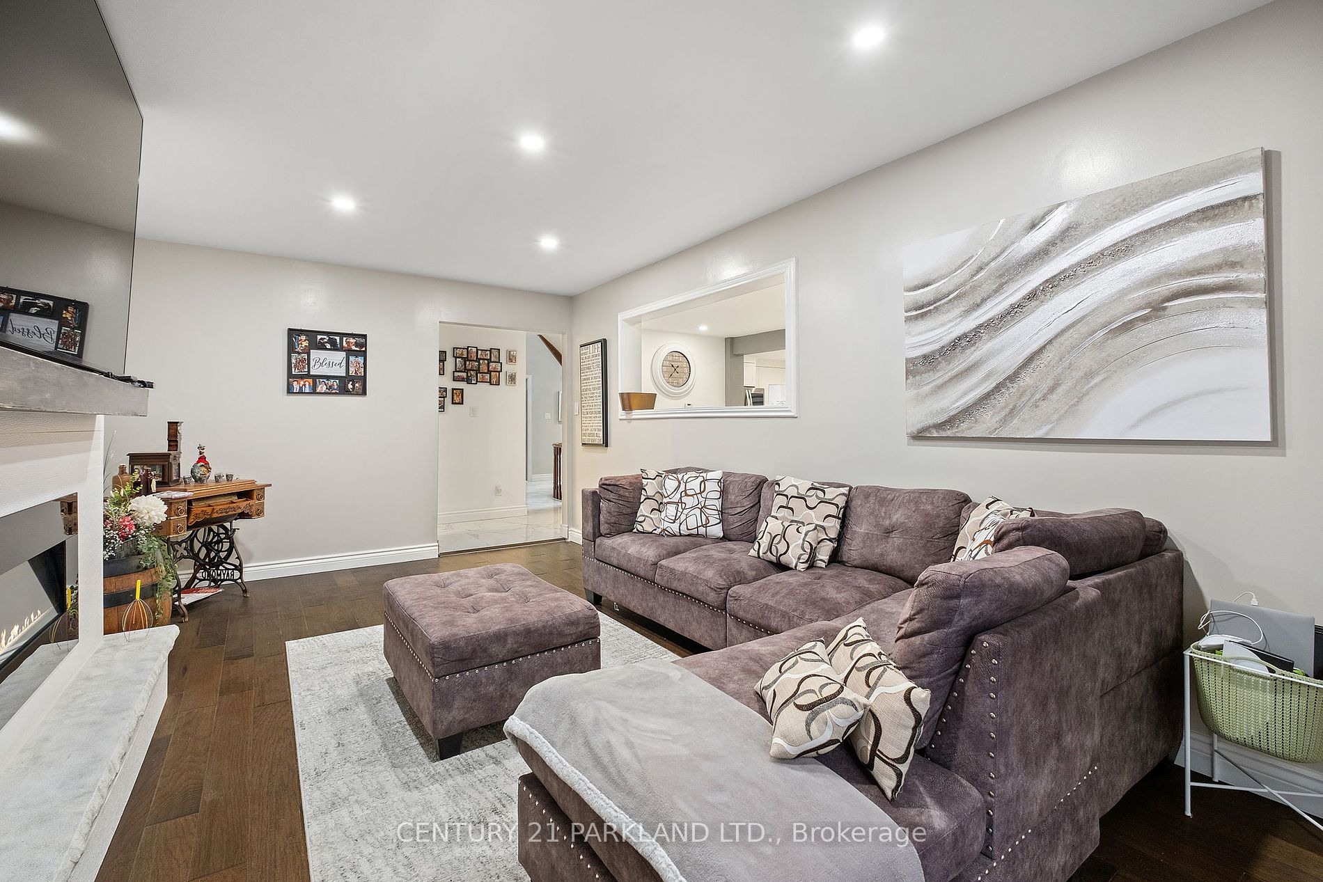 87 Bonacres Ave