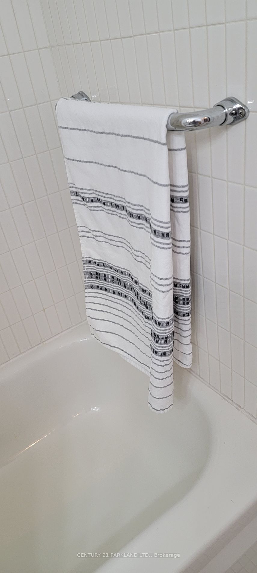 1 Massey Sq, #2714