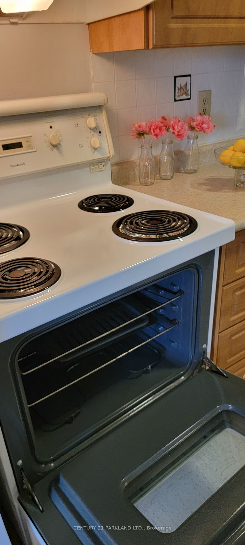 1 Massey Sq, #2714