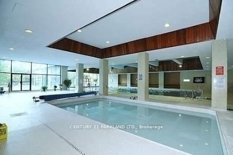 1 Massey Sq, #2714