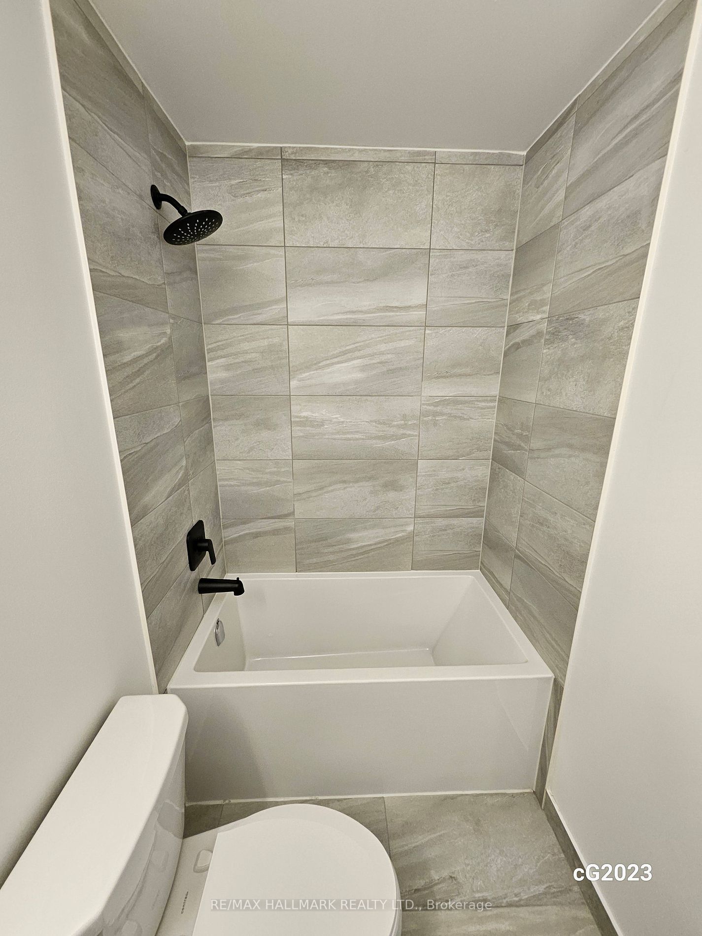 2369 Danforth Avenue, #403