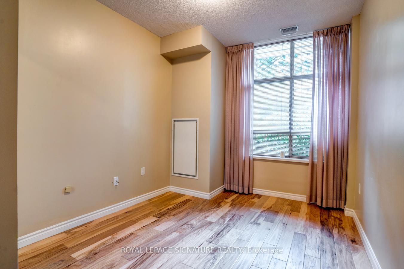 115 Bonis Ave, #115