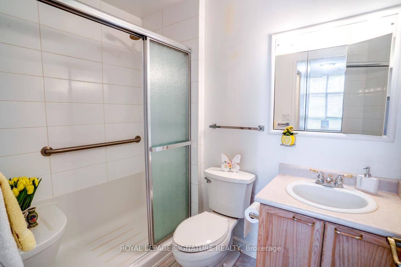 115 Bonis Ave, #115