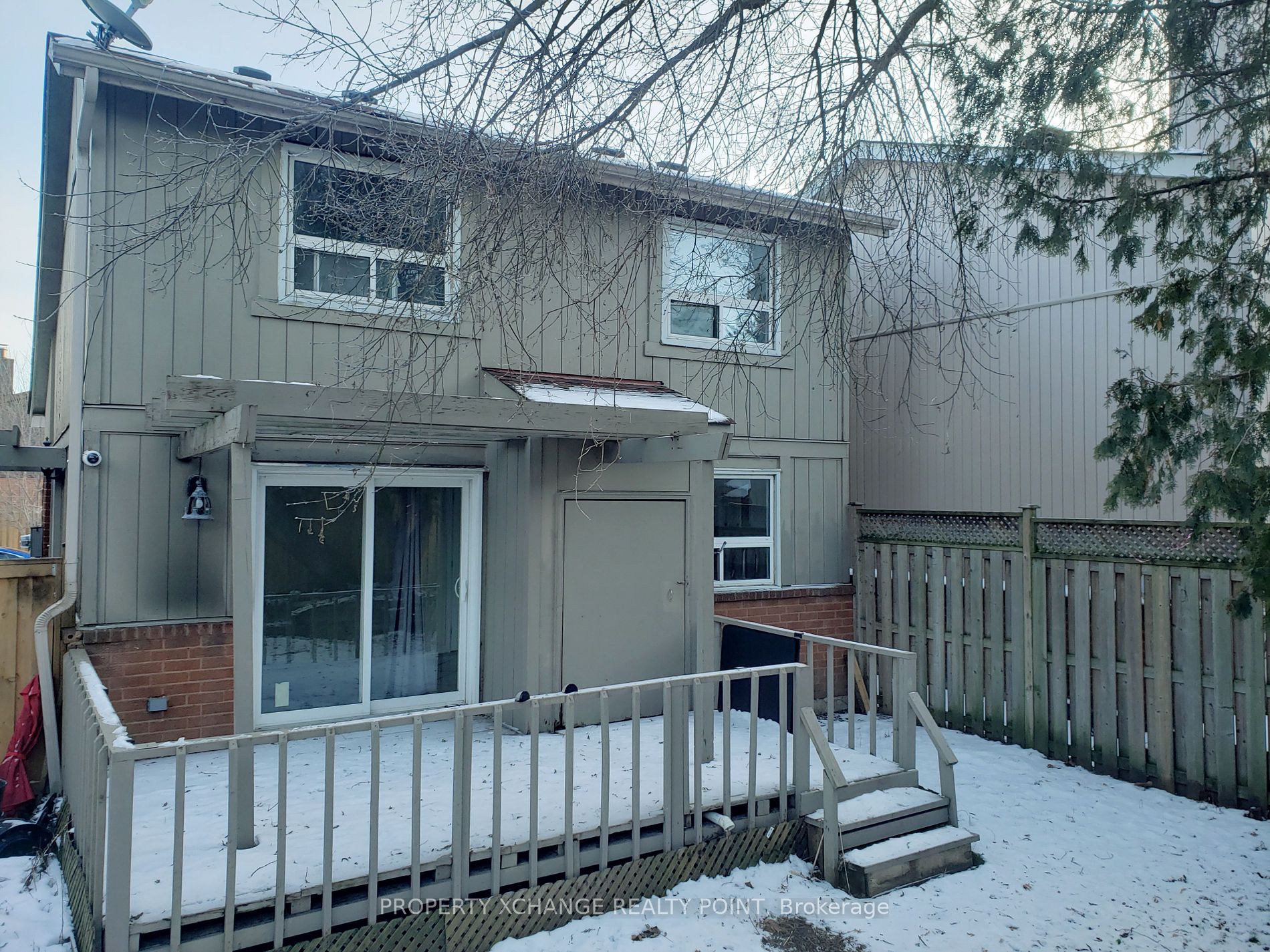 42 Leameadow Way