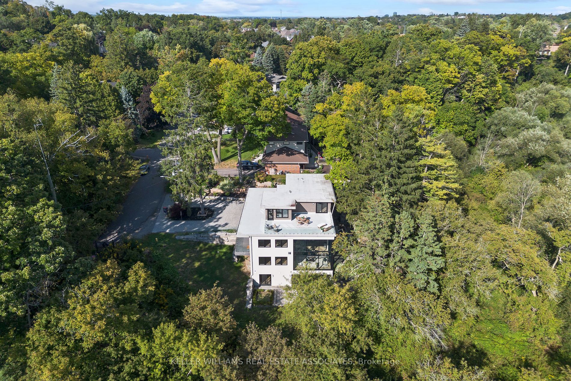 379 Woodgrange Ave