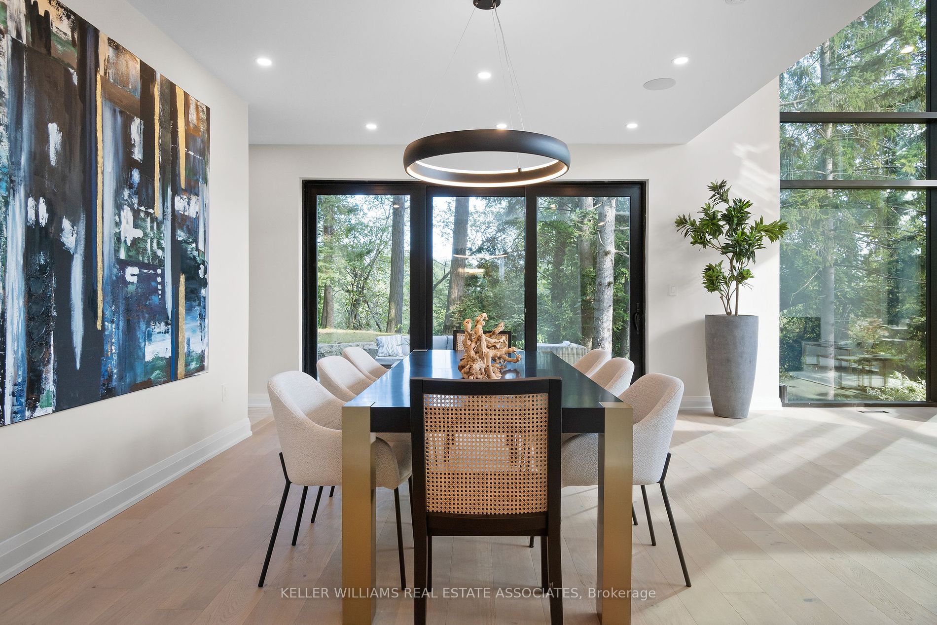 379 Woodgrange Ave