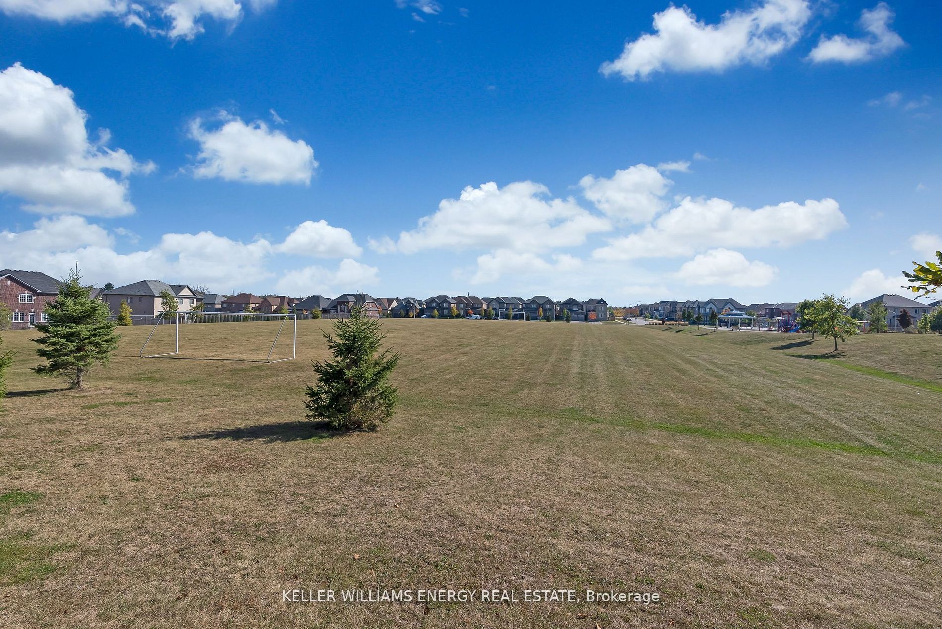 96 Whitehand Dr