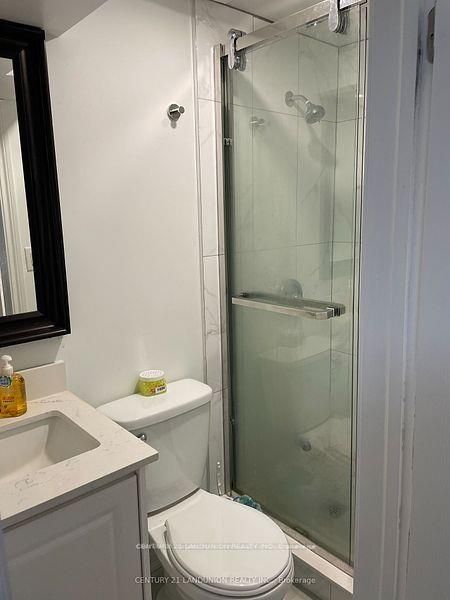 32 Staverton Crt E