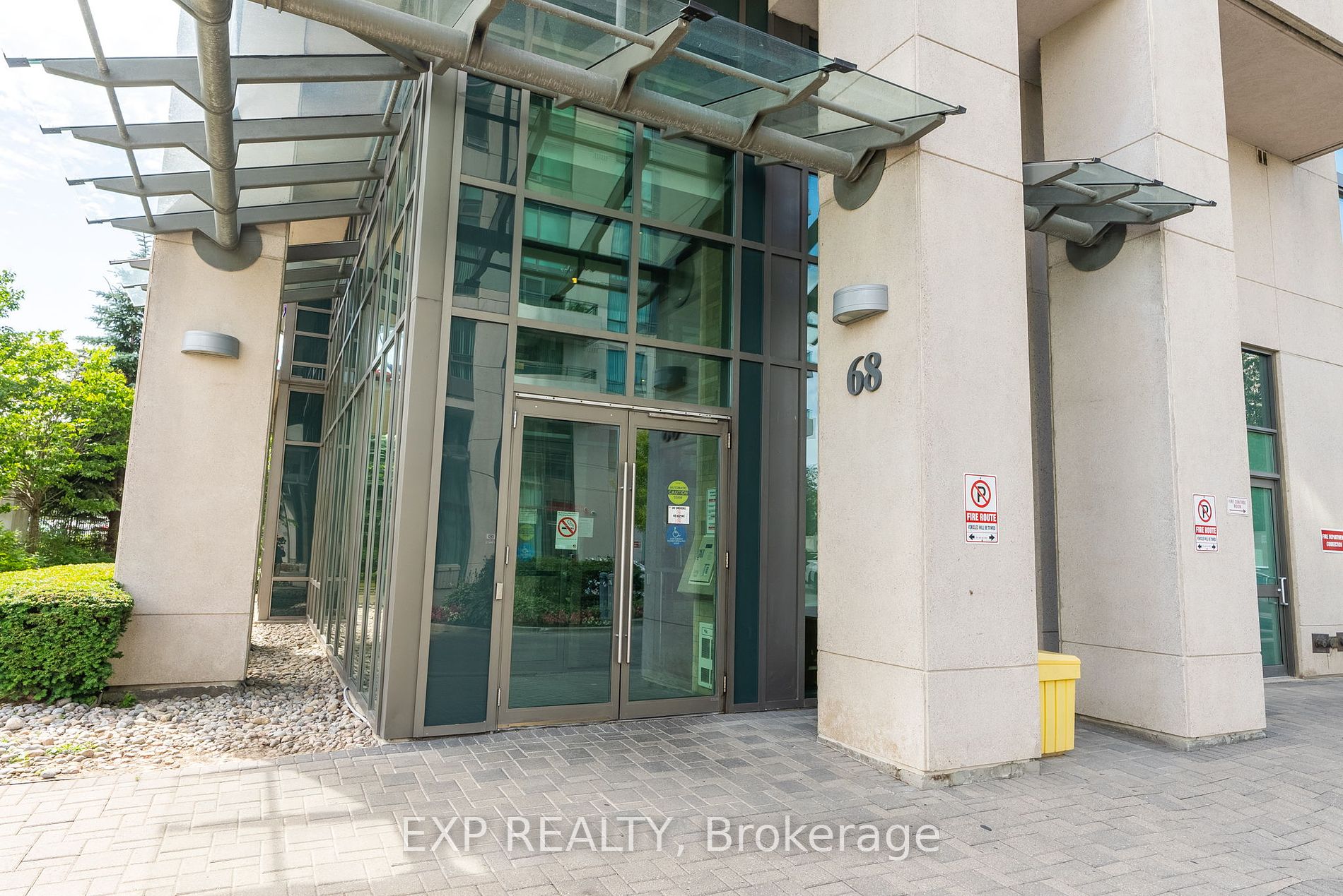 68 Grangeway Ave, #202