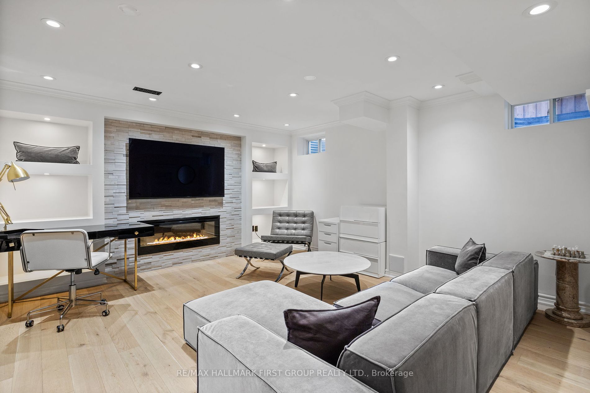 1219 Cactus Crescent