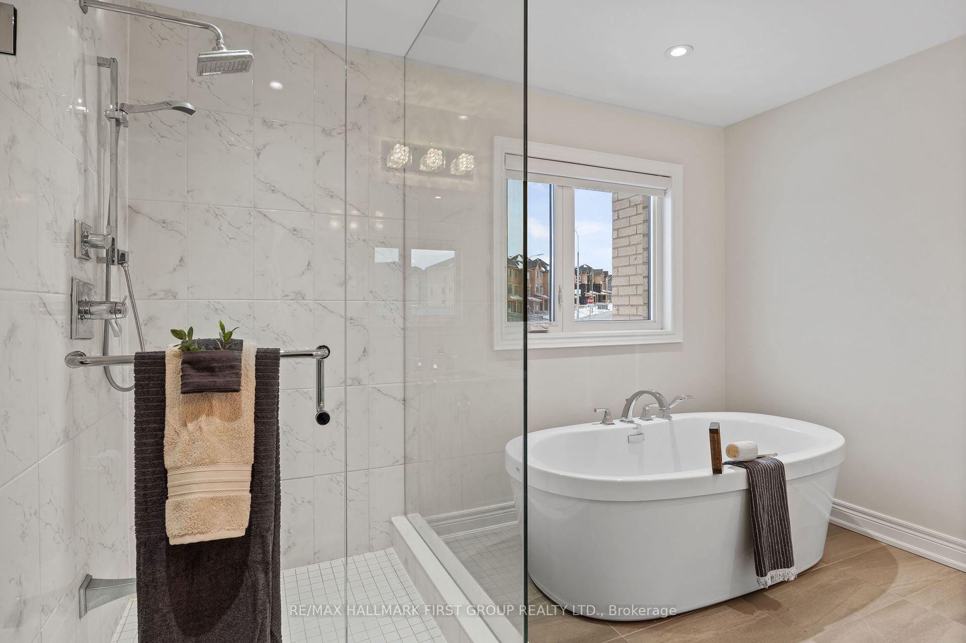 1219 Cactus Crescent