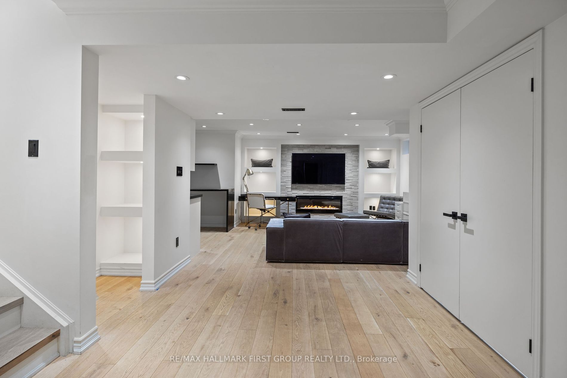 1219 Cactus Crescent