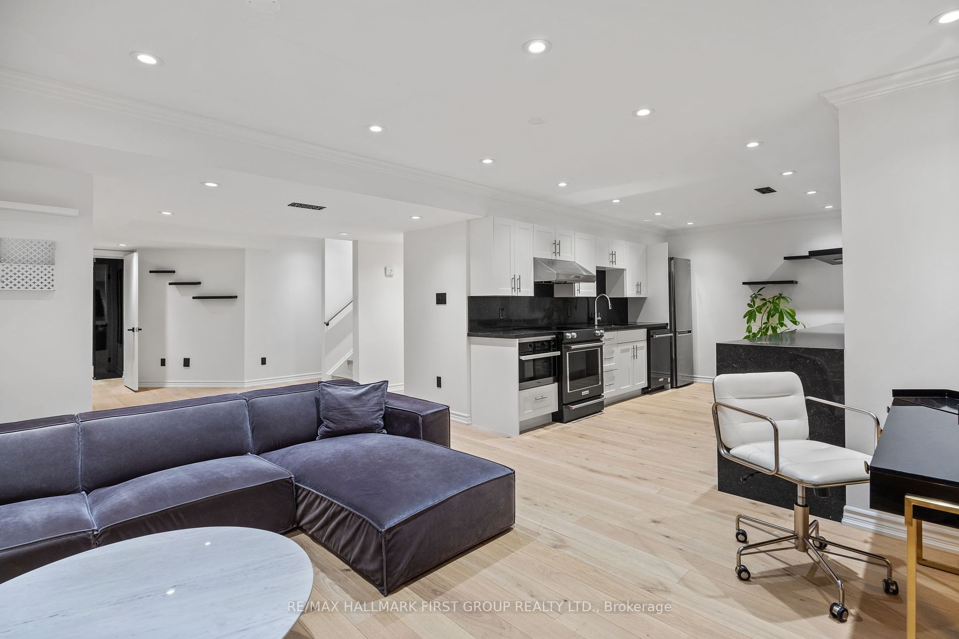 1219 Cactus Crescent