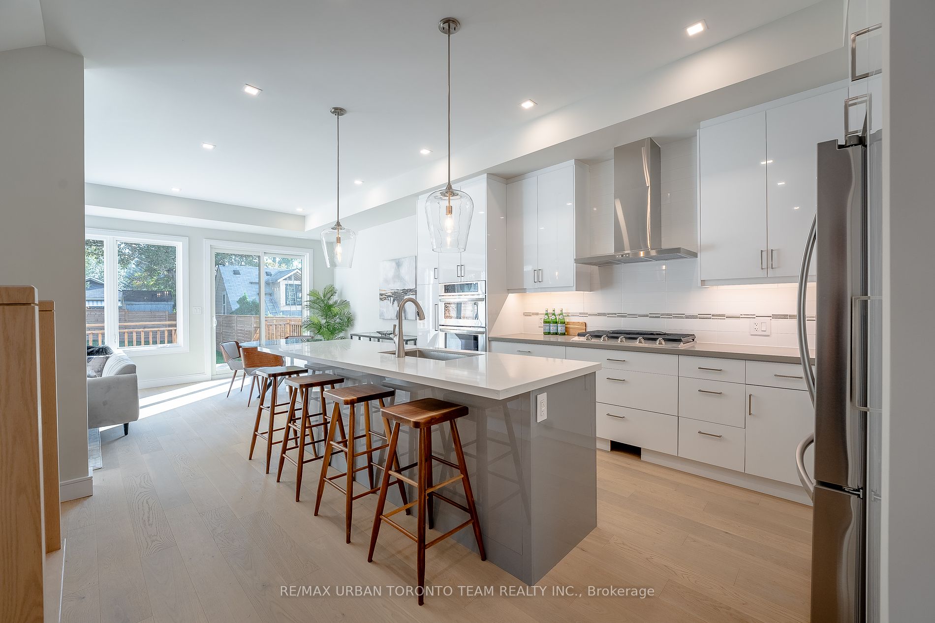 141 Kalmar Ave