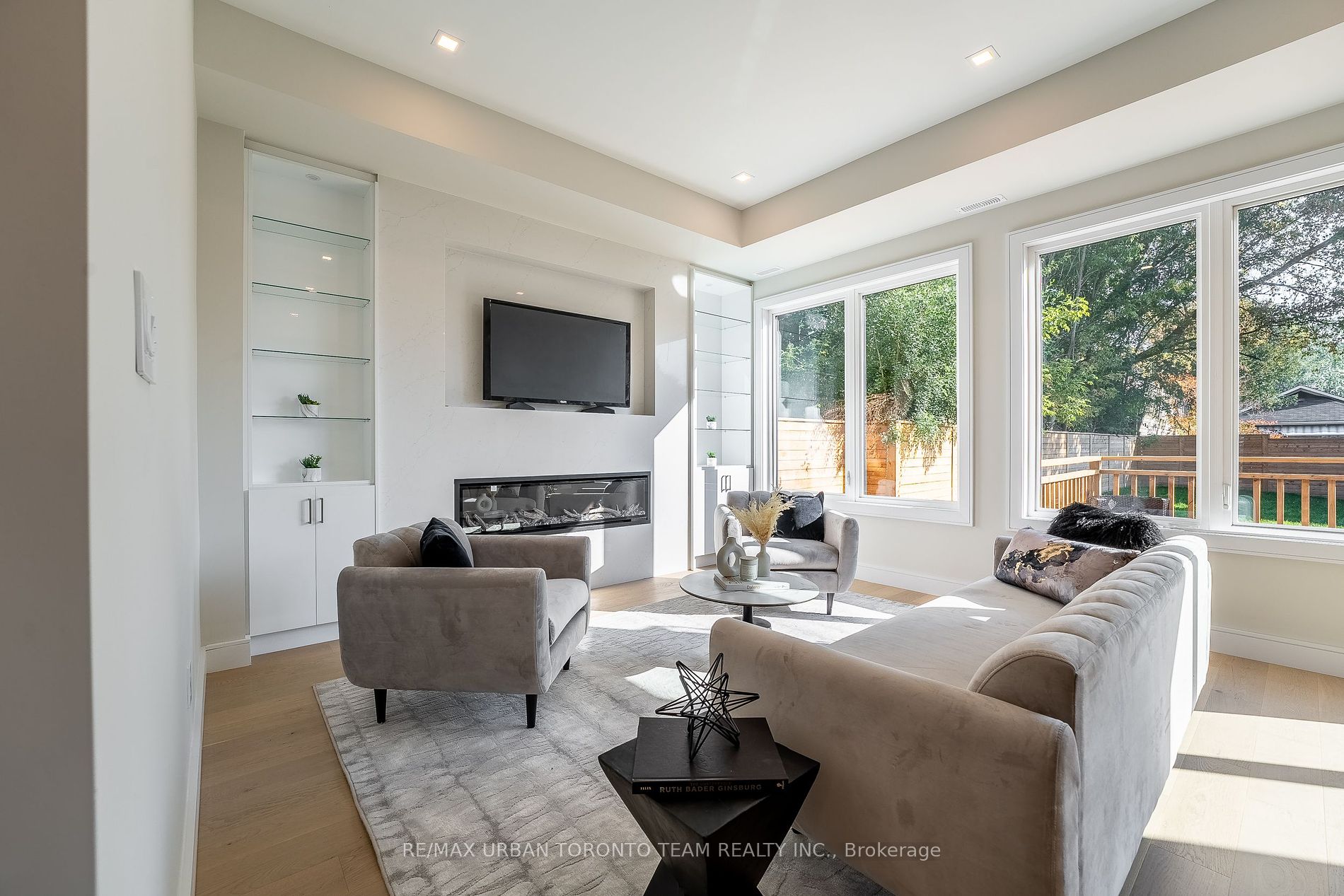 141 Kalmar Ave