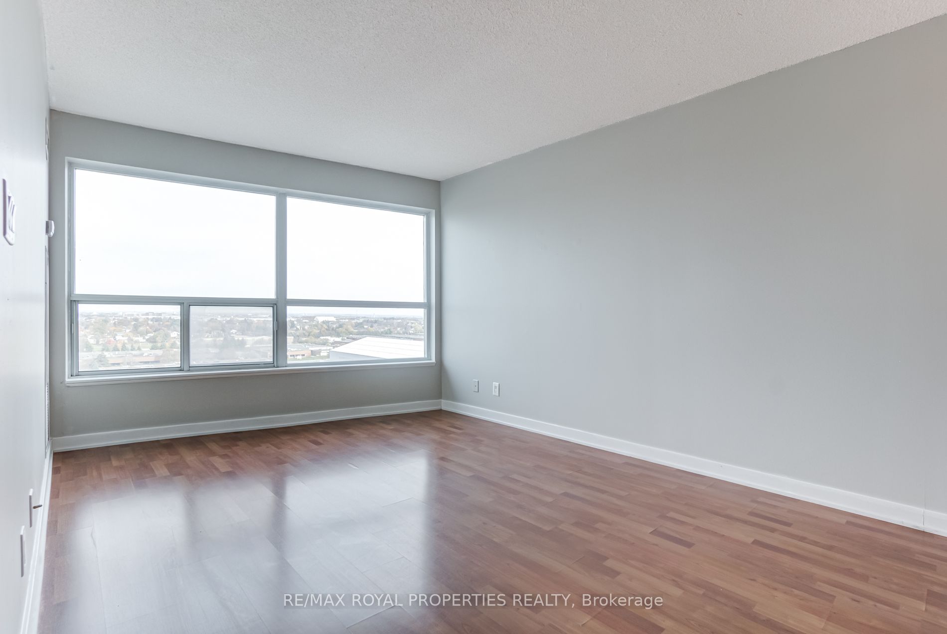 36 Lee Centre Drive, #1502