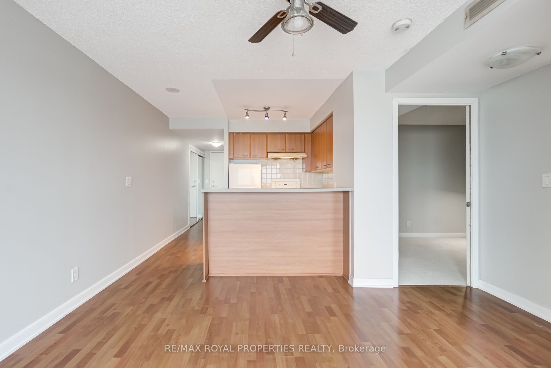 36 Lee Centre Drive, #1502