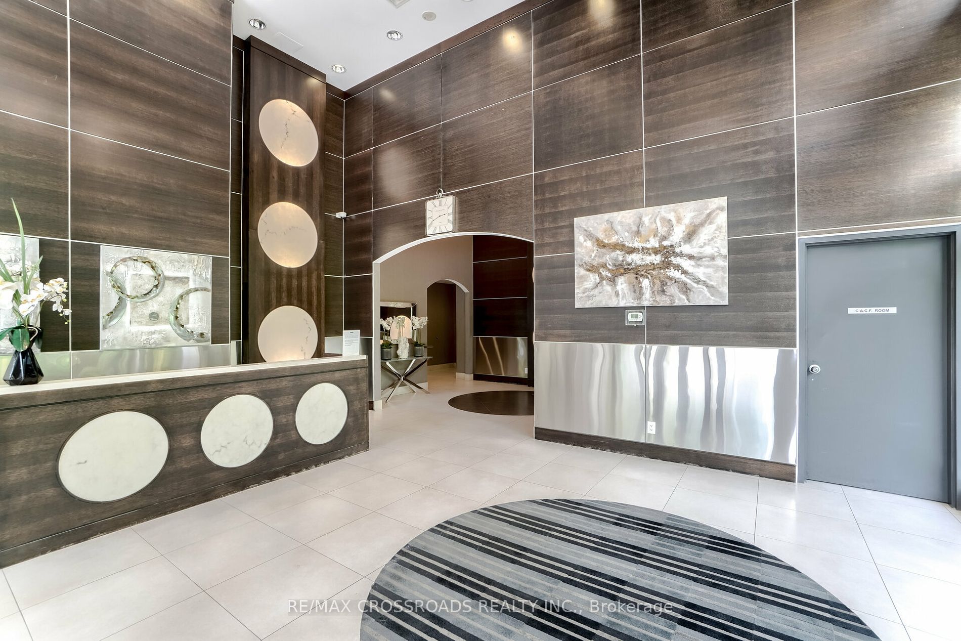 190 Borough Dr, #809