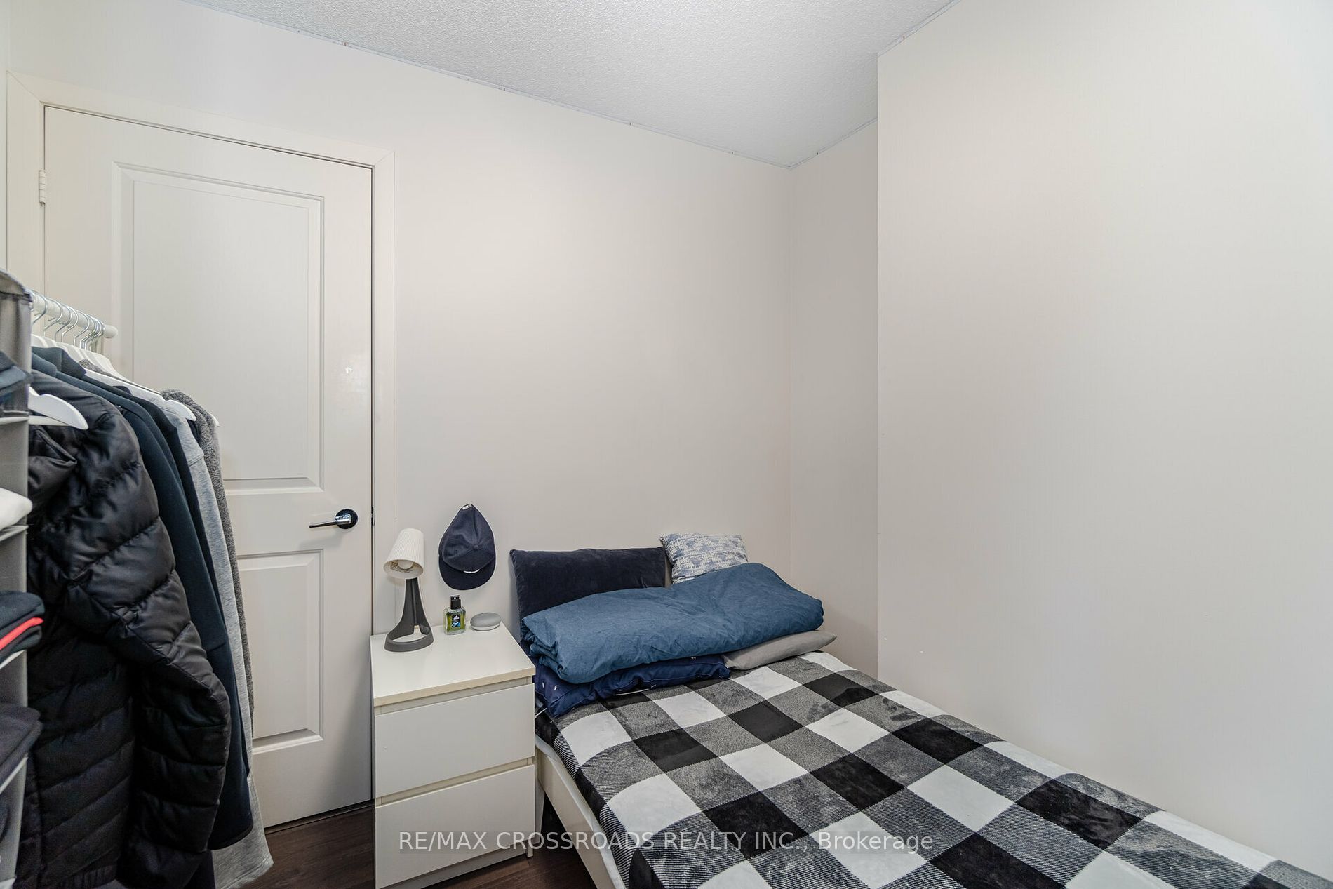 190 Borough Dr, #809