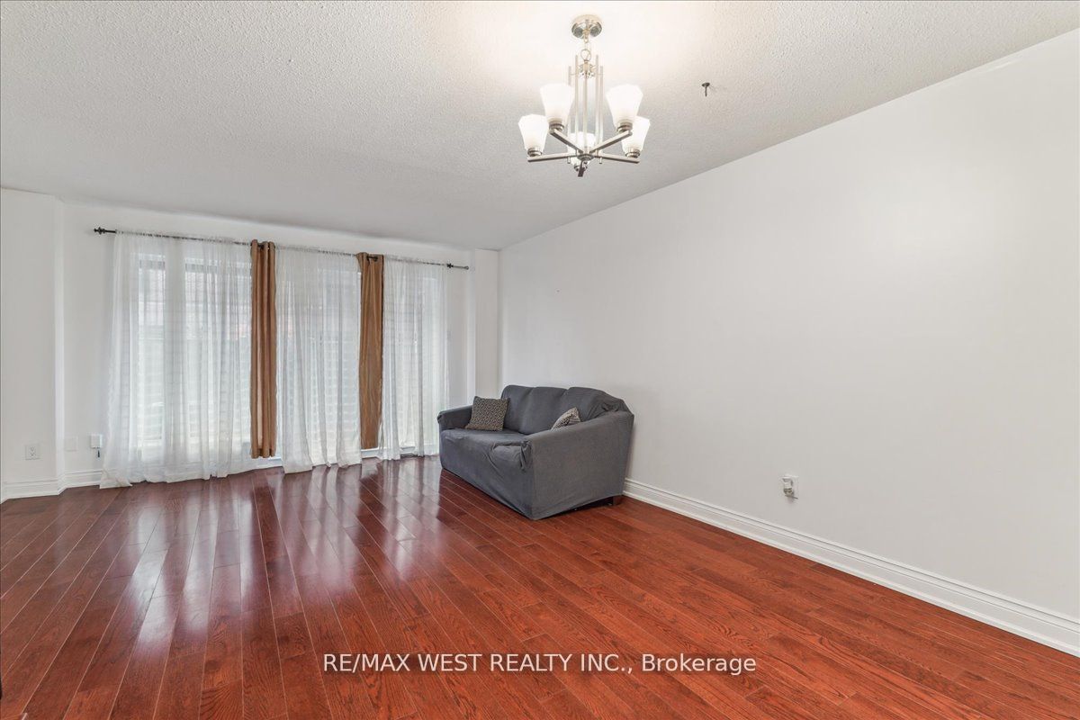 28 Livingston Rd, #75
