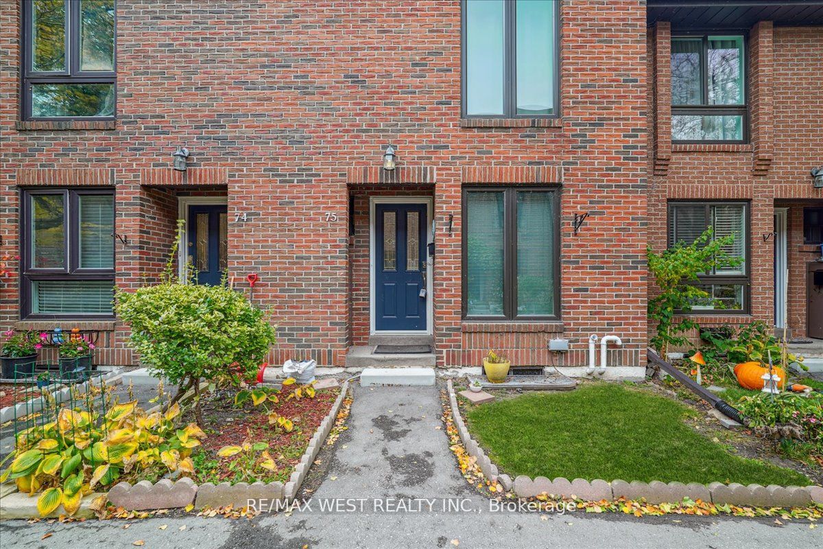 28 Livingston Rd, #75