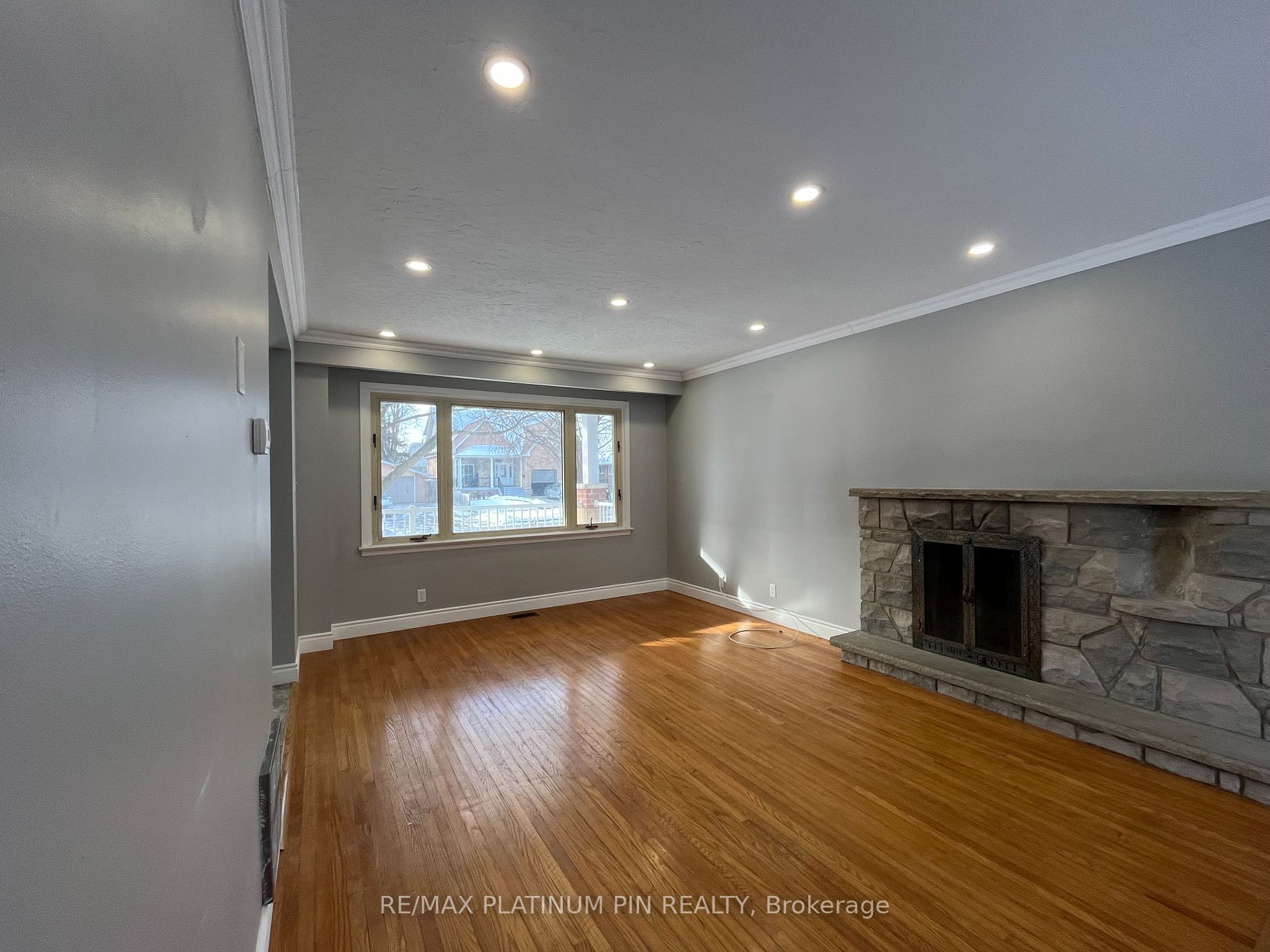 23 Heatherwood Rd
