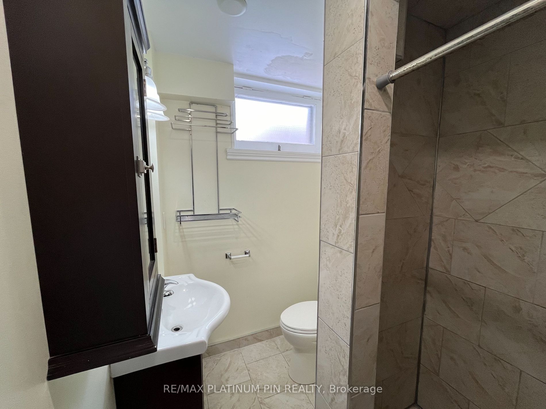 23 Heatherwood Rd