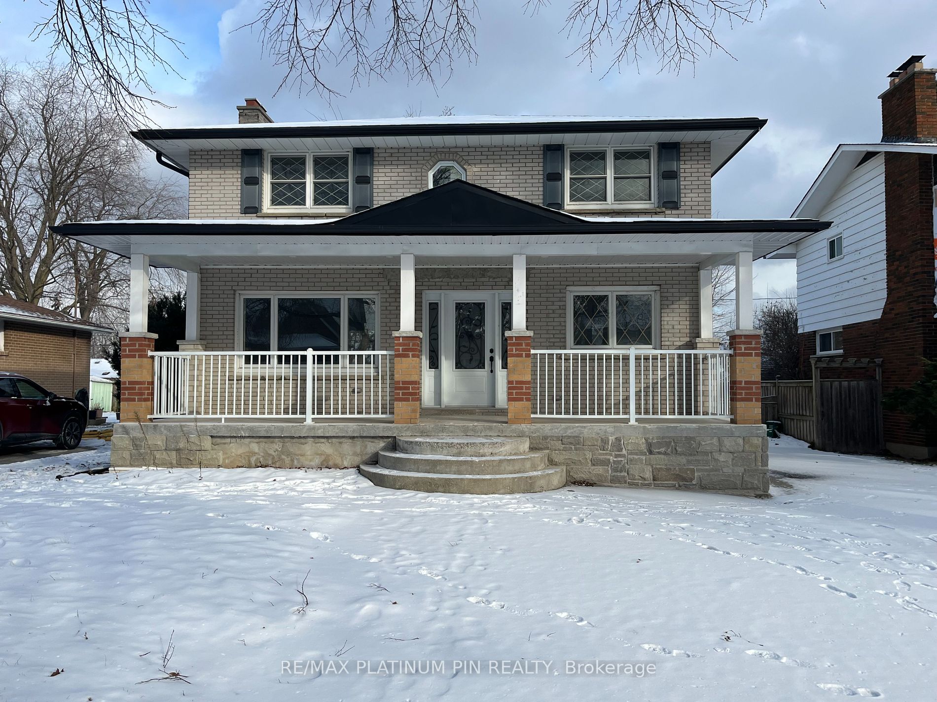 23 Heatherwood Rd